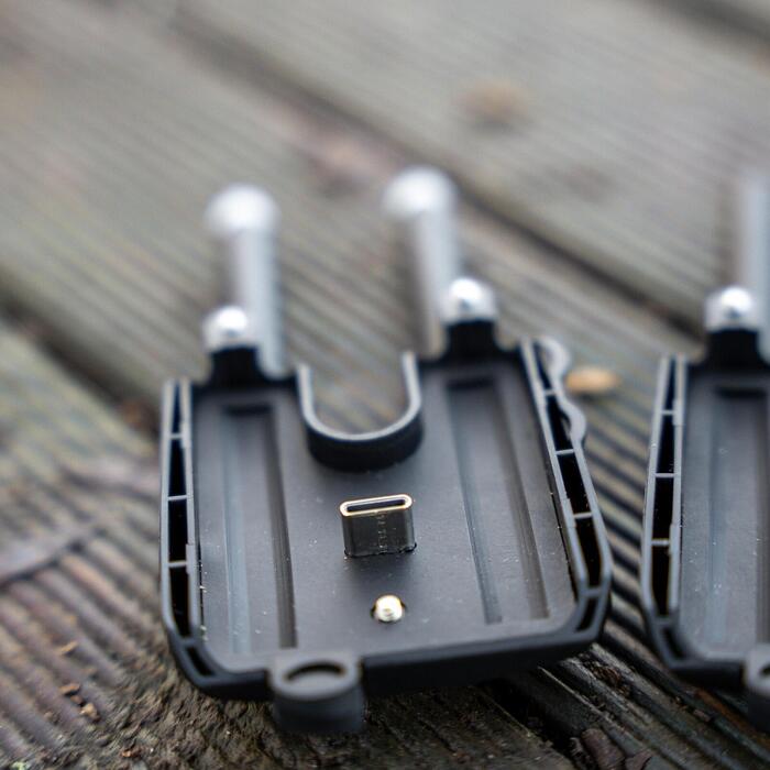Avid VTX+ Illuminated Snag Ears