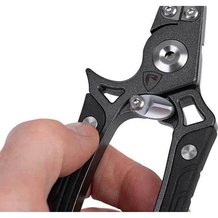 Fox Rage Belt Pliers 12