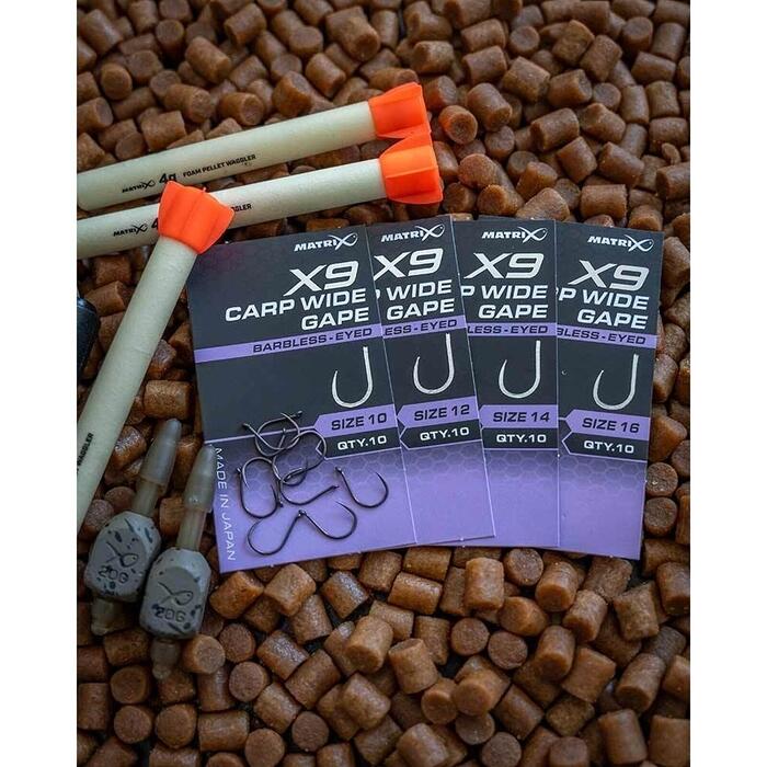 Matrix X9 Carp Wide Gape #14 Barbless - Eyed