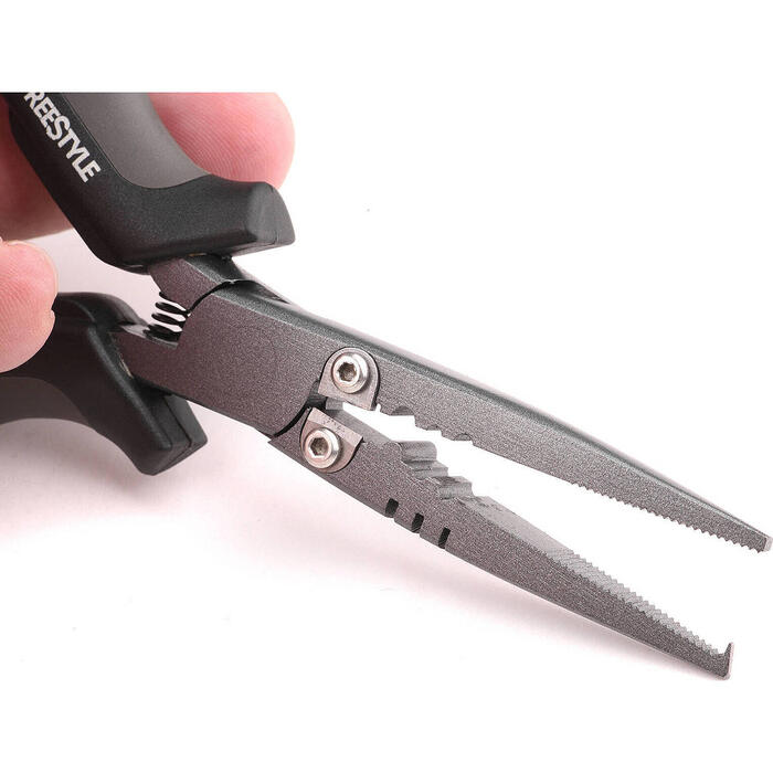 Spro FreeStyle Plier 18