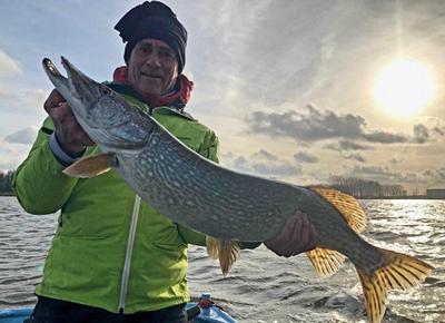 Foto van de Spiderwire Stealth Smooth 8 Blue Camo